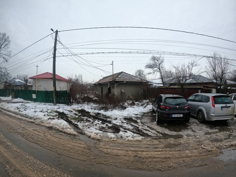 Teren cu casa demolabila, suprafata 1700 mp